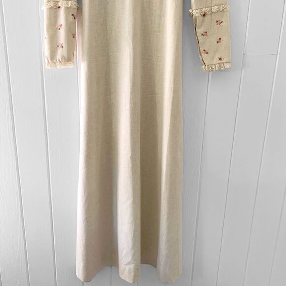 Vintage Betty Lane 70’s Prairie Victorian Embroidered Floral Linen Maxi Dress - Picture 8 of 10